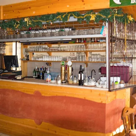 Zur Post Bed and Breakfast 3*