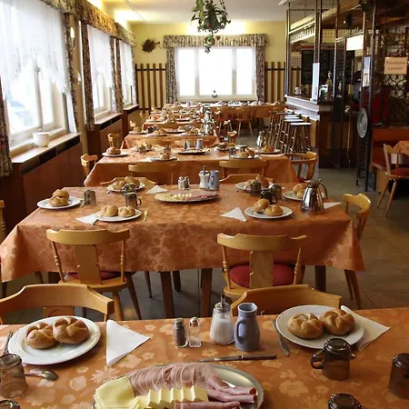 Bed & Breakfast Zur Post 3*