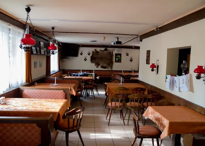 Bed and Breakfast Zur Post 3*