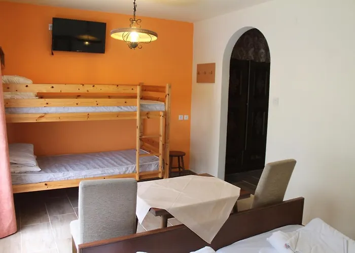 Zur Post Bed and Breakfast Lackenhof